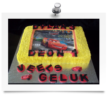 Cars edible image cake (1)