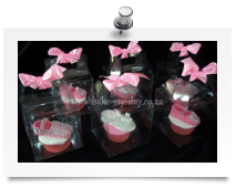 Christening cupcakes (packaged)